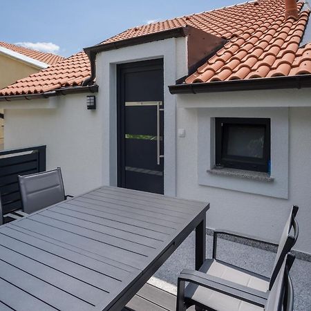 Apartmani Simi - The Sun Crikvenica Eksteriør billede