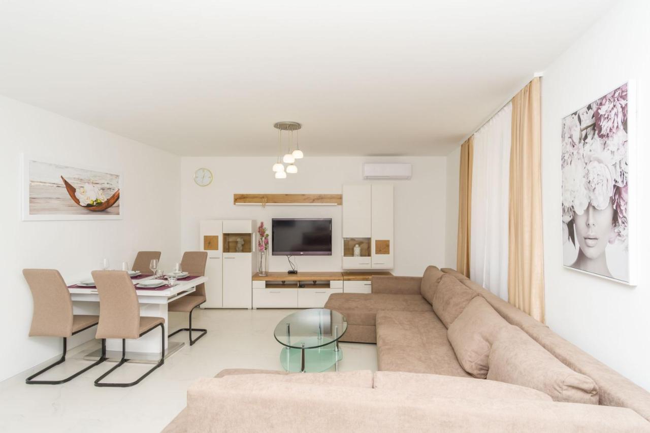 Apartmani Simi - The Sun Crikvenica Eksteriør billede
