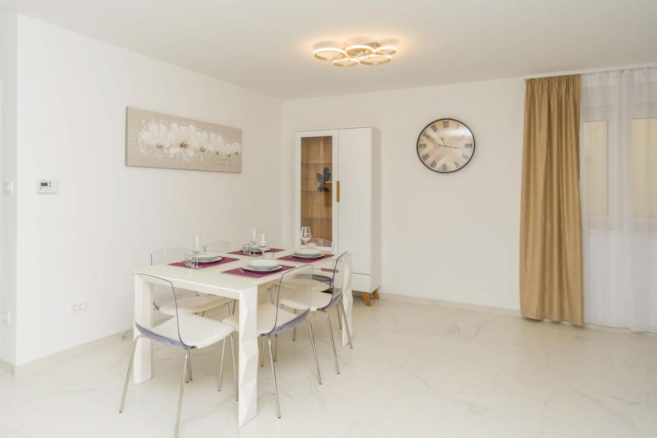 Apartmani Simi - The Sun Crikvenica Eksteriør billede